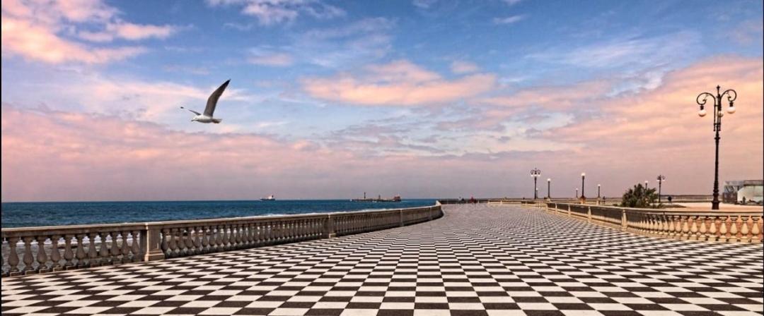 Il Porto Di Ale E Kat Hotel Livorno Ngoại thất bức ảnh